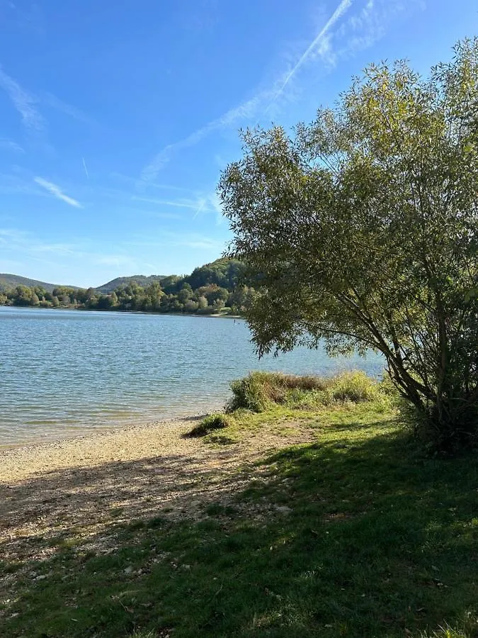 Апартаменты Laendliche Fewo Rose, 4Km Zum Stausee Happurg